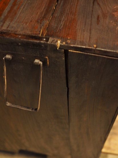 100 years old antique chest of drawers (1860s–1910s)