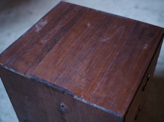 Retro three drawers made of paulownia wood, early Showa period
