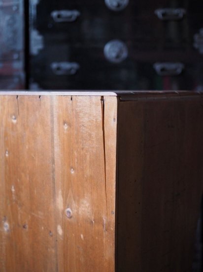 Retro decorative shelf composed of natural wood, early Showa period.