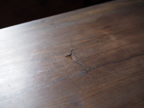 Retro decorative shelf composed of natural wood, early Showa period.