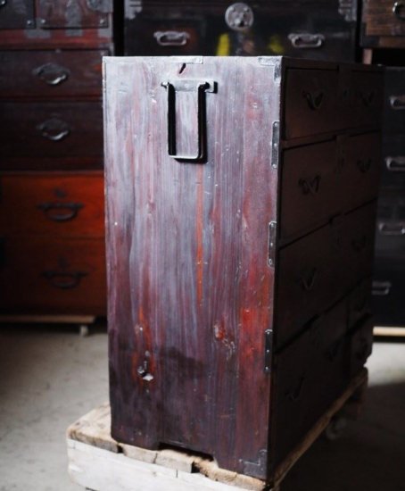Edo period wardrobe chest with a withered taste, antique chest, Edo period