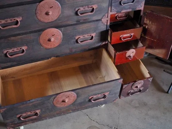 Bengala metal fittings An original antique chest from the Meiji period