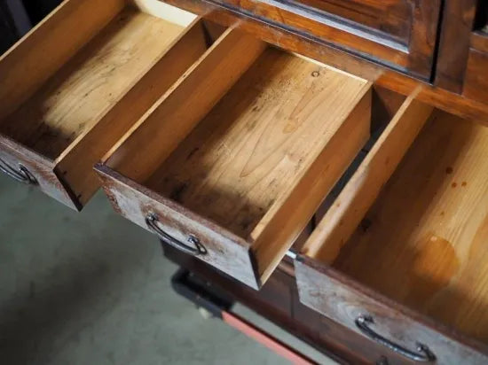 A popular antique two-tiered mizuya chest of drawers from the Taisho to early Showa era.