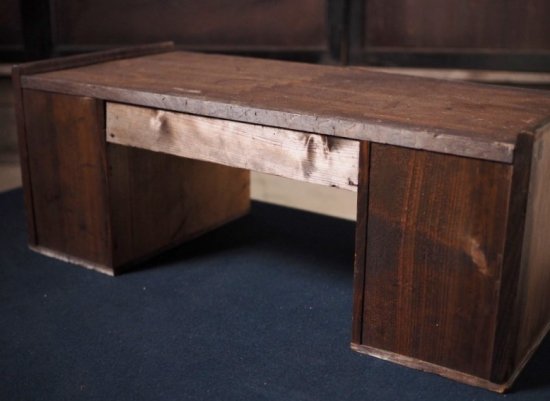 writing desk with ink written design (1903)