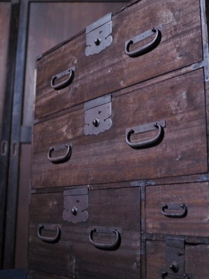 100 years old antique chest (1880s-90s)