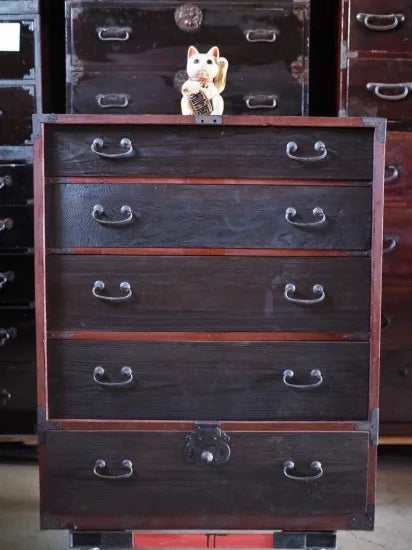 100-year-old Shinshu clothing chest, antique chest from the Meiji period