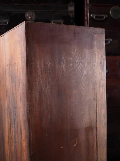 high-quality two-tiered tea chest made of zelkova wood from the early showa period