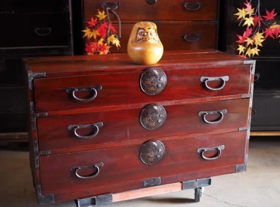 antique lowboard with brass fittings, Nihonmatsu Tansu, Taisho era (1912〜1926)