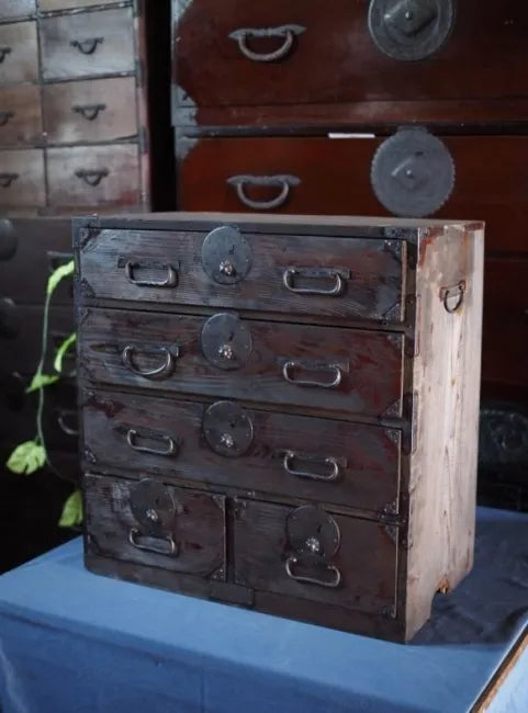 Antique drawer, small chest of drawers from the Meiji period, with loose drawers.